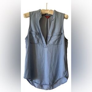 Guess light denim soft chambray tank
